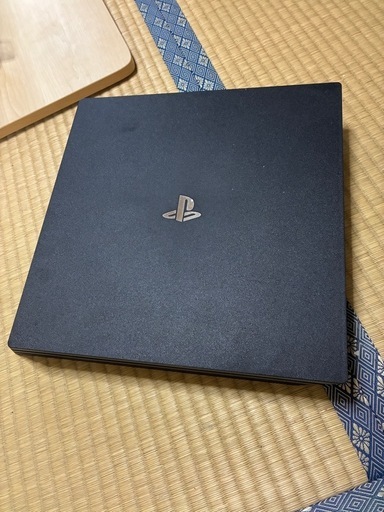 【お取引中】プレステ4本体のみ