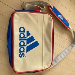 adidasスポーツバック