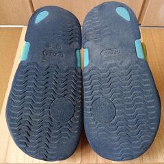 クロックス　キッズサンダル　C13　約19cmの画像