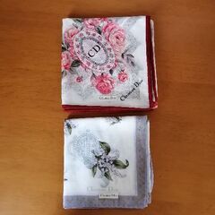✨まとめてのご購入で更にお得！選べるブランドハンカチ　1枚100円の画像