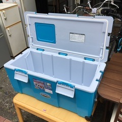 クーラーボックス／容量72Lの画像