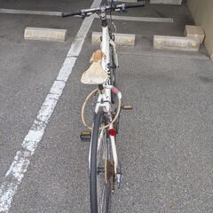 クロスバイクCYlVA、ｆ２４の画像