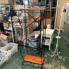 アンティークでオシャレ！ハンガーラック！
