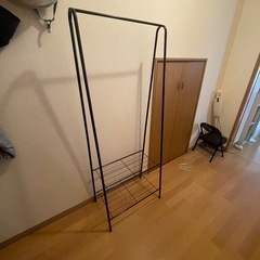 ハンガーラックの画像