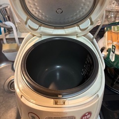 TOSHIBA 炊飯器の画像