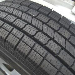 ハイエース　100系4WD　　200系にも？　195/80R15　スタッドレス　バリ山　4本セットの画像