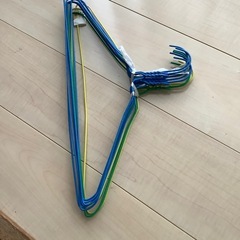 中古針金ハンガー　10本セット  1