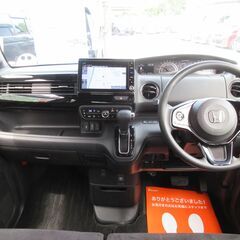 ホンダ　Ｎ－ＢＯＸカスタム　Ｌ★1年保証★ロードサービス付　後期型　純正８型ナビ　地デジ　バックカメラ　Ｂｌｕｅｔｏｏｔｈ　両側パワースライド　アダプティブクルコン　ＥＴＣ　前席シートヒーター　スマートキー　オートライト　ＬＥＤヘッド　純正１４ＡＷの画像