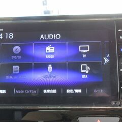 ホンダ　Ｎ－ＢＯＸカスタム　Ｌ★1年保証★ロードサービス付　後期型　純正８型ナビ　地デジ　バックカメラ　Ｂｌｕｅｔｏｏｔｈ　両側パワースライド　アダプティブクルコン　ＥＴＣ　前席シートヒーター　スマートキー　オートライト　ＬＥＤヘッド　純正１４ＡＷの画像
