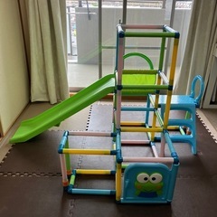 子ども用ジャングルジム滑り台