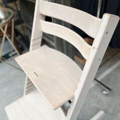 【武蔵小山店】 ストッケ トリップトラップ Stokke Tripp Trapp ベビーチェア ハイチェア 子供椅子 ダイニングチェア 北欧デザイン 木製チェア 成長する椅子 キッズチェア キッズファニチャー ストッケチェア ベビー家具 幼児椅子 離ストッケ ベビーチェア 子供椅子 椅子 TRIPP TRAP トリップトラップ STOKKE ダイニング 育児 子供 幼児 おしゃれ 白 ホワイト ホワイトアッシュ チェア イス 品川区 リサイクルショップ ランバールーム 武蔵小山店 武蔵小山パルム 戸越銀座の画像