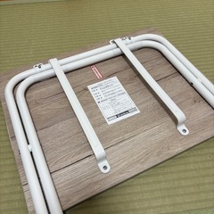 折りたたみミニテーブルの画像