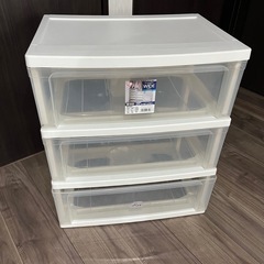 収納ケース　三段