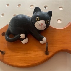 小さい猫の壁掛け飾りの画像