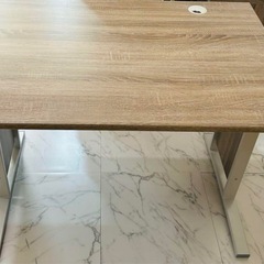 オフィスデスク 木目調（Brown）の画像