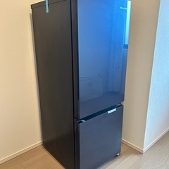 【破格】冷蔵庫2022年製Hisense162L床保護シートつき配送可