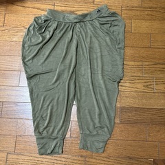 adidasサルエル　パンツ