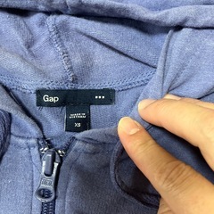 GAPパーカーxsの画像
