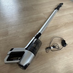 Haier 充電式掃除機　コードレスクリーナー　サイクロン式  ...