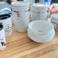 食器、陶器タンブラー、陶器ストッカー