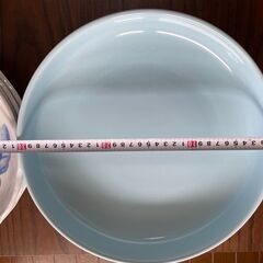 直径約30センチのお皿６枚