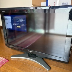 シャープ　26インチ　液晶テレビ　2011年製