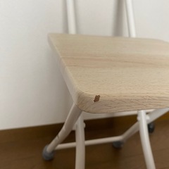 折りたたみ式椅子の画像