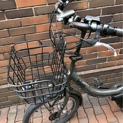 BRIDGESTONEブリヂストン　電動自転車　アシスト bikkeビッケ　BKOL82 グレー　バッテリー2個付きの画像