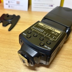 未使用●外付けストロボの画像