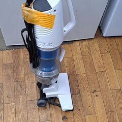 リサイクルショップどりーむ鹿大前店　No2003　スティッククリーナー　ツインバード　2016年製　お手頃価格で販売中ですよ🎵　　おすすめですよ🎵の画像
