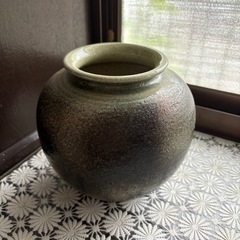 信楽焼　花瓶の画像