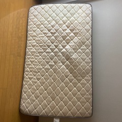 ニトリ セミダブルマットレスの画像