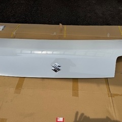 エブリイ　バン　DA17V  ボンネット ホワイト（２６U）