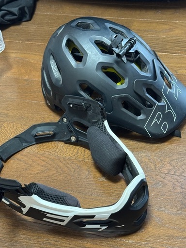 Bell Super 3R MIPS MTB バイクヘルメット