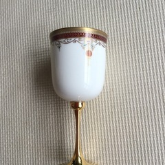 洋風の陶磁器のワイングラスの画像