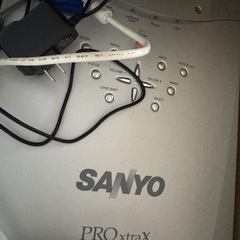 プロジェクター　SANYO LP-XP57
