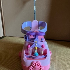 車のおもちゃ
