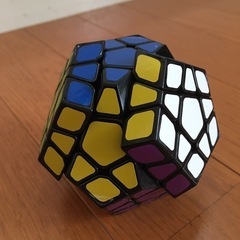ルービックキューブ6個の画像