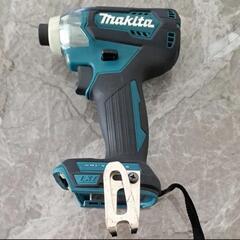マキタ　充電式　インパクトドライバー
18V　TD155D