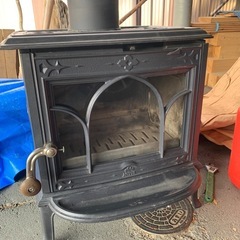中古　薪ストーブ　ヨツールJOTUL F100の画像