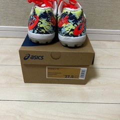 フットサルシューズ27.5の画像