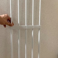 【無料】【美品】ニトリ 伸縮式の突っ張り棚（61〜92cm）の画像