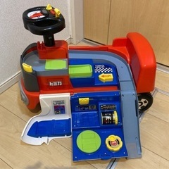 トミカ　乗れる車の画像
