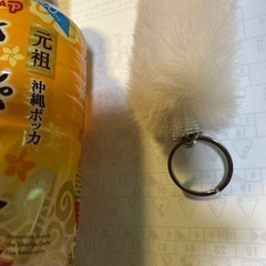 しっぽ　キーホルダー（小さい）薄いピンク？　肌色？の画像