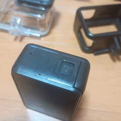 高額オプション多数！GoPro 7 Black リモコン、ポールなど【若干難あり】の画像