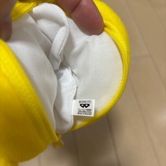 ピカチュウ　ぬいぐるみポーチ　の画像