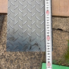 縞鋼板　段差スロープの画像