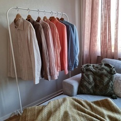 IKEA オシャレな　洋服掛け　ハンガーレール
