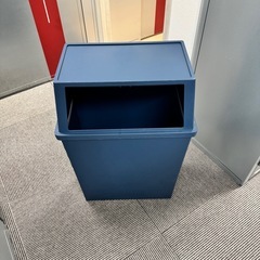 積み重ね ゴミ箱 ニトリ ワイド45L 30L ナイトブルー セットの画像