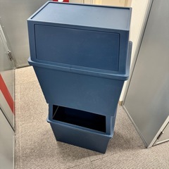 積み重ね ゴミ箱 ニトリ ワイド45L 30L ナイトブルー セットの画像